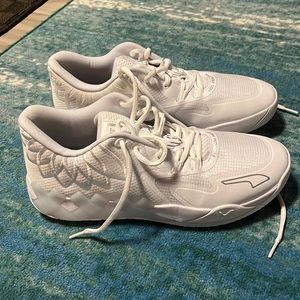 Lamelo Ball mb.01 basketball shoes size 11